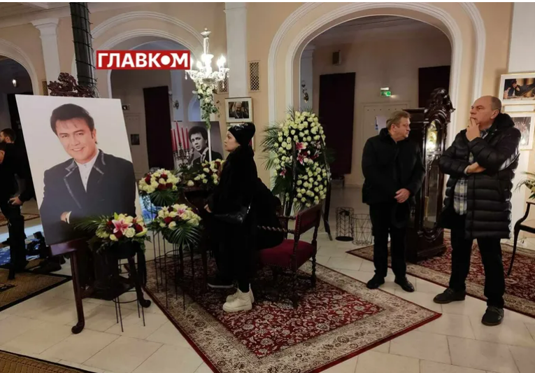 У Києві пройшло прощання з Віталієм Білоножком: перші фото з поховання